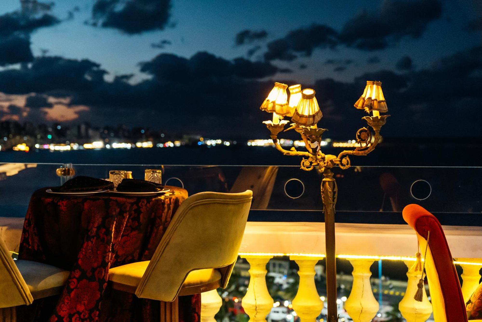 Le Metropole Luxury Heritage Hotel Since 1902 By Paradise Inn Group อเล็กซานเดรีย ภายนอก รูปภาพ
